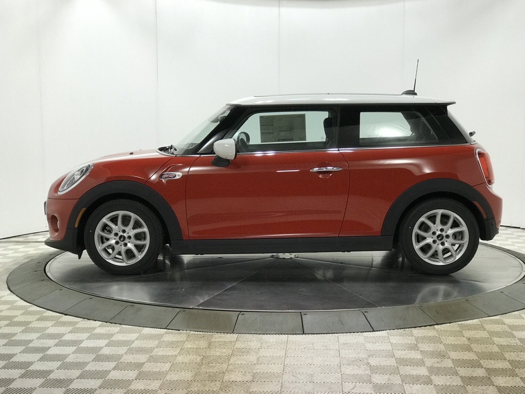 New 2020 MINI Cooper Hardtop 2 Door Signature Premium 2D Hatchback in ...