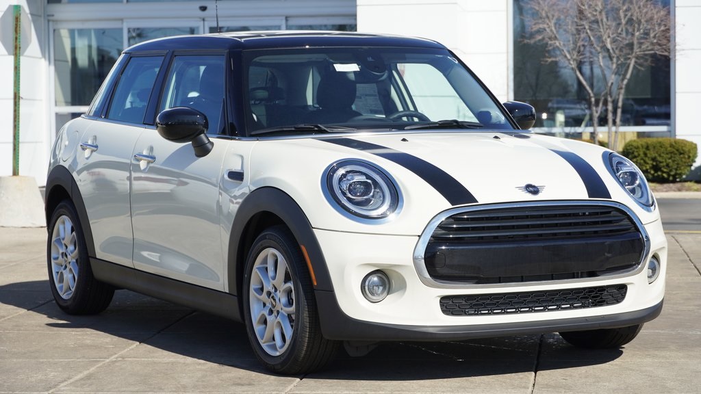 New 2022 MINI  Cooper HARDTOP 4  DOOR SIGNATURE 4D Hatchback 